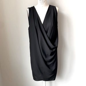 James Lacroix Sleeveless drape neck dress